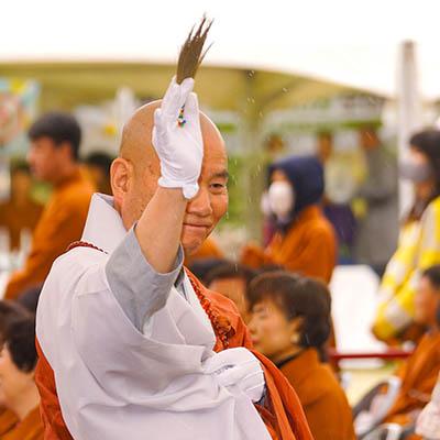 Hwan Seng Seunim