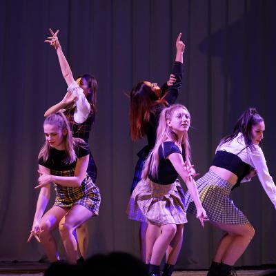 Foward Crew - K Pop