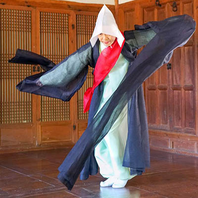 Danse monastique Seungmu